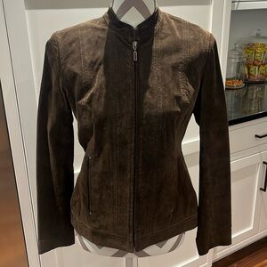 Brown leather coat- adorable!